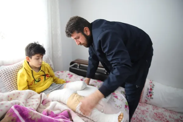 1677153409802.jpg Kahramanmaraş’ta enkaz altında kabus! 3 gün sonra bacağı kesilmiş halde bulundu - 2
