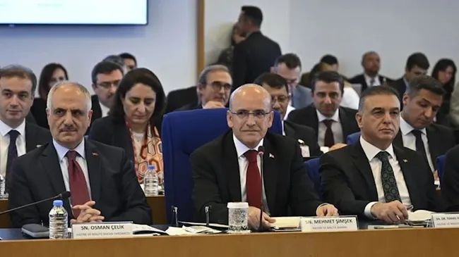 hazine-ve-maliye-bakanligi-otoyol-ve-kopruler-satilacak-haberini-yalanladi-1698855041602.jpeg Hazine ve Maliye Bakanlığı, "otoyol ve köprüler satılacak" haberini yalanladı - 2