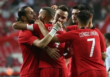 Türkiye, Fransa'yı iki golle devirdi