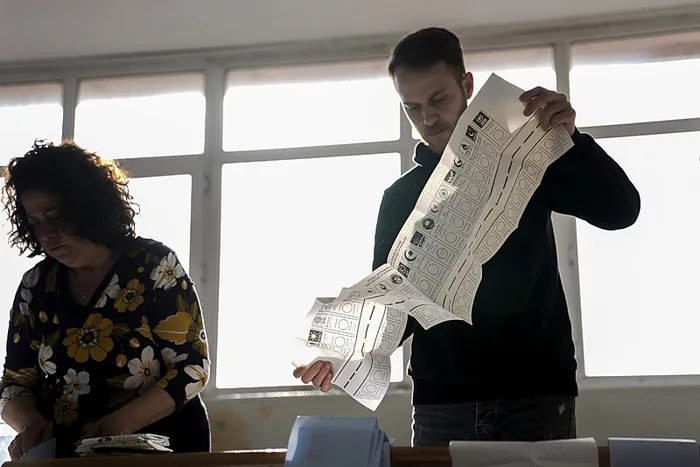 İstanbul’da seçim sonuçları netleşti! Ekrem İmamoğlu mu Murat Kurum mu? İşte ilçe ilçe seçim sonuçları...