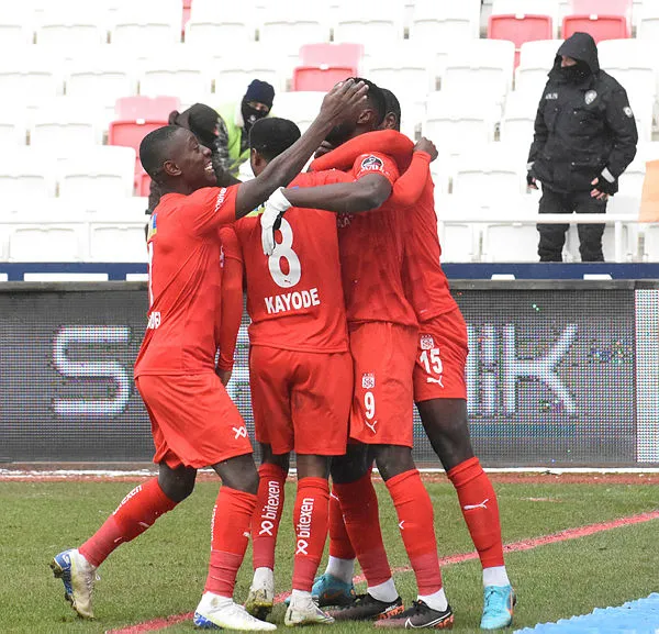 Sivasspor Altay'ı uzatmada devirdi! Sivasspor Altay: 2-1 | MAÇ SONUCU - 4