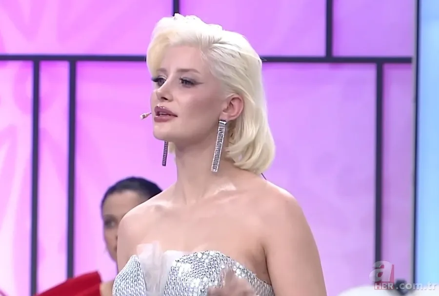 Son dakika: Ayşegül Eraslan Kağıthane'deki evinde ölü bulundu! Kanlı paylaşımı dikkat çekti 7