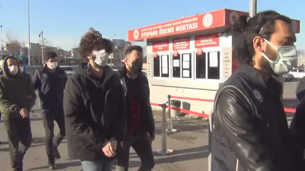bogazici-universitesi-provokasyonu-polis-aracina-saldiranlar-tutuklandi-1612686957144.jpg Boğaziçi Üniversitesi provokasyonu! Polis aracına saldıranlar tutuklandı - 2