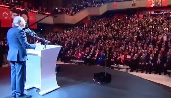 CHP'nin İkinci Yüzyıla Çağrı Vizyonu programında Selvi Kılıçdaroğlu uyudu - 2