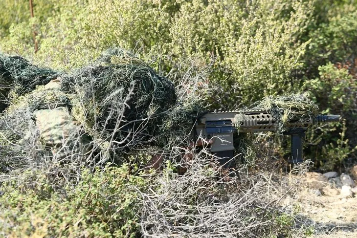 Türkiye'nin gururu Bora-12 ile hedefi 12'den vuruyor! Katar polisi de test etti