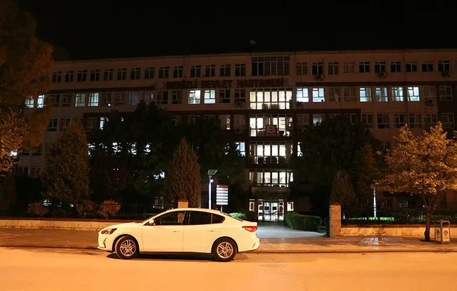 Denizli’de coranavirüs hastası çarşafları bağlayıp hastaneden kaçtı - 2