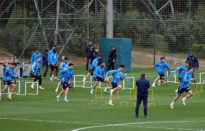 fenerbahce-teknik-direktoru-ismail-kartaldan-besiktas-derbisi-aciklamasi-1651684392110.jpg Fenerbahçe Teknik Direktörü İsmail Kartal'dan Beşiktaş derbisi açıklaması - 3