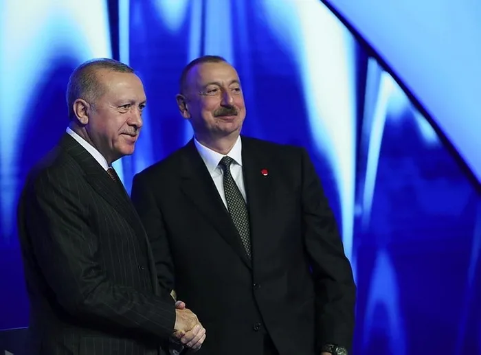 Azerbaycanlı isimden Başkan Erdoğan’a duygulandıran mektup: Bizi öldürün ama onlara bırakmayın