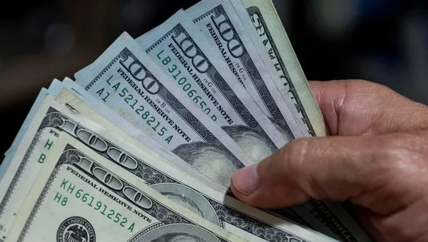 doviz-alim-satimina-iliskin-son-dakika-karari-100-dolar-ve-uzerinde-kimlik-zorunlu-olacak-dolar-alirken-kimlik-sart-mi-1637185524758.jpg Döviz alım satımına ilişkin son dakika kararı! 100 dolar ve üzerinde kimlik zorunlu olacak! Dolar alırken kimlik şart mı? - 4