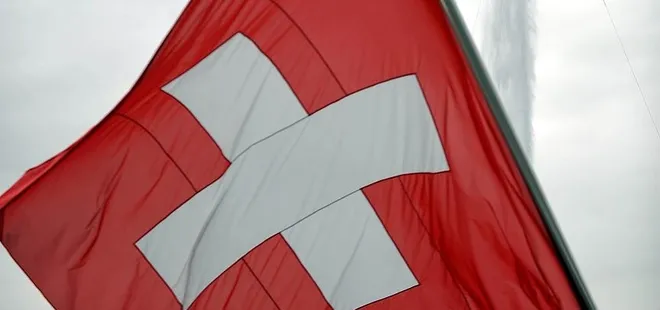 İsviçre’de eş cinsellik skandalı