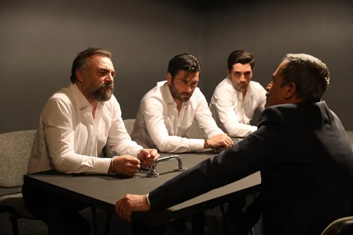 EDHO 143. bölüm izle! Eşkıya Dünyaya Hükümdar Olmaz 143. son bölüm tek parça izle! - ATV