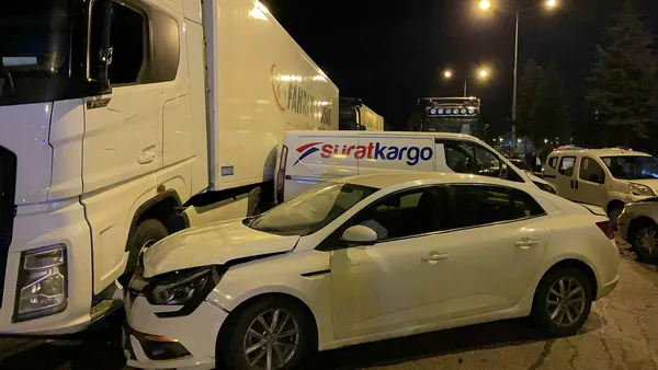 1662666477836.jpg Samsun'da zincirleme kaza! Tam 23 araç birbirine girdi! Aralarında TIR ve yolcu otobüsü de var... Çok sayıda kişi yaralandı - 7