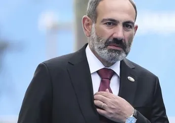 Ermenistan Başbakanı: İstifa edeceğim!