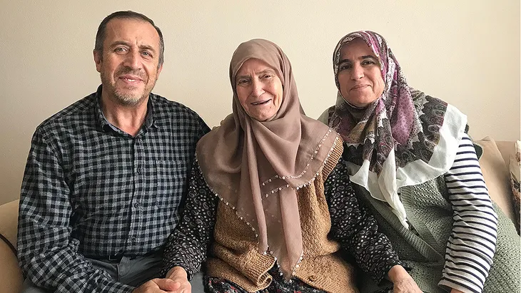 1586083483433.jpg Hastalara umut oldu! Koronavirüsten 86 yaşında kurtuldu - 1