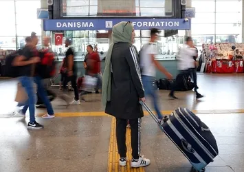 Yerli turistlerin ilk çeyrekte harcadığı miktar belli oldu! Hane halkı yurt içi turizm rakamları açıklandı