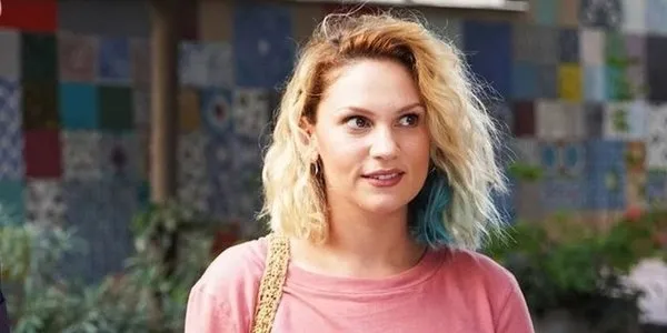 Masumlar Apartmanı İnci ayrıldı mı? Farah Zeynep Abdullah Masumlar Apartmanı'ndan neden ayrıldı? Yerine gelecek isim... - 1