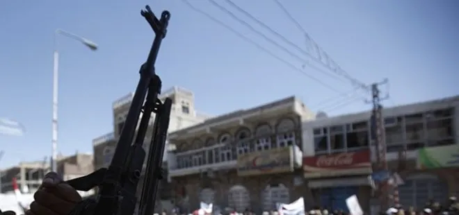 Yemen İran’ın Husilere gönderdiği silahlara el koydu