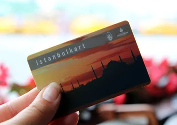 İSPARK'larda İstanbulkart ile ödeme dönemi