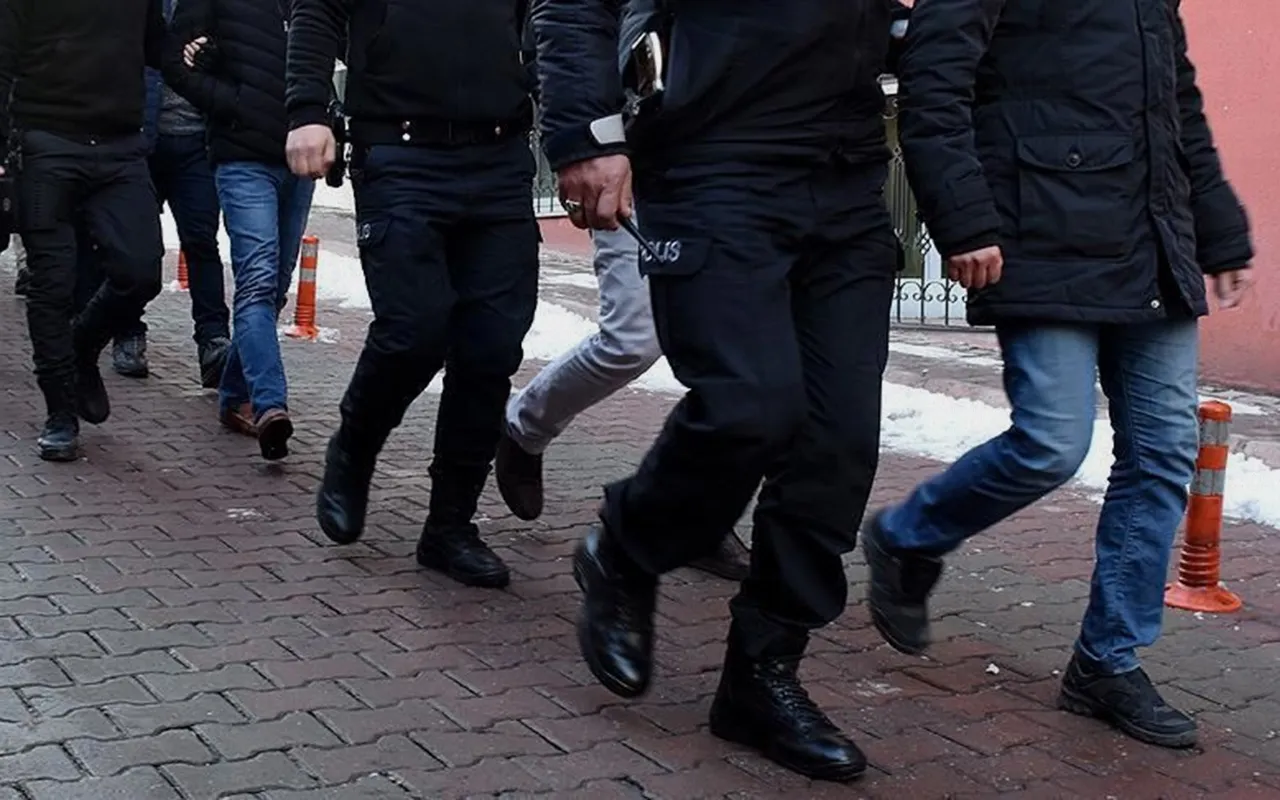 7 ilde FETÖ operasyonu