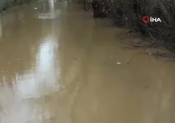 Muğla'da yağış su baskınlarına sebep oldu