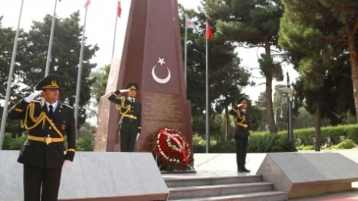 Bakü'de 30 Ağustos Zafer Bayramı törenle kutlandı