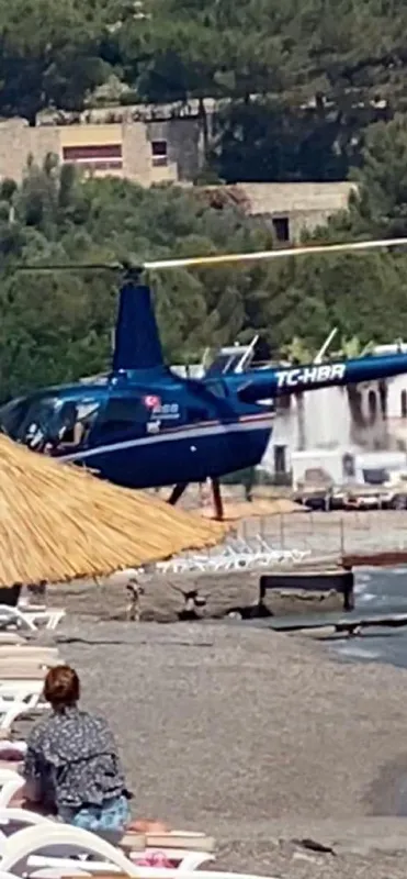 goruntuler-turkiyeden-helikopter-plaja-indi-1623672531259.jpg Görüntüler Türkiye'den! Helikopter plaja indi! - 2