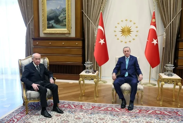 SON DAKİKA! Başkan Recep Tayyip Erdoğan MHP Lideri Devlet Bahçeli’yi kabul etti!