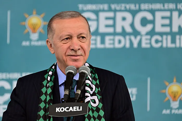 1711635676182.jpg Başkan Erdoğan'dan Kocaeli'de deprem ve kentsel dönüşüm vurgusu: Deprem bir beka meselesi bu yüzden kentsel dönüşüm hızlanacak - 5