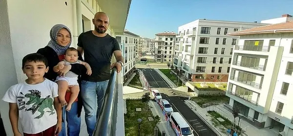 Aileler dev sosyal konut projesiyle evlerine kavuştu! Başkan Erdoğan’a teşekkür