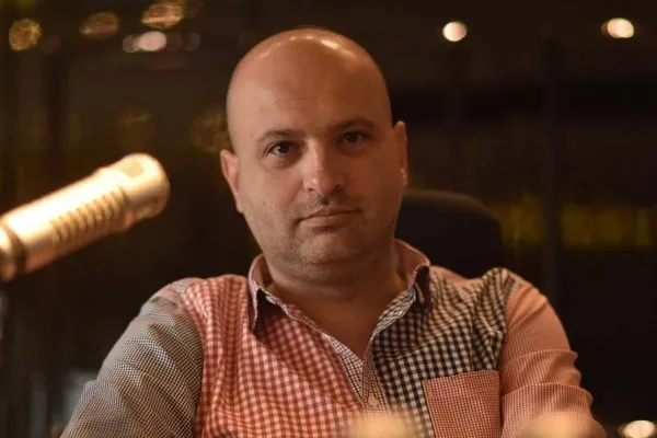 erol-kosenin-vasiyeti-ortaya-cikti-mecburum-diyerek-not-birakmisti-1774330900958.jpg Yapımcı Polat Yağcı