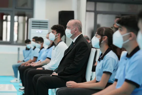 Son dakika: Yeni eğitim öğretim yılı açılışı | Başkan Erdoğan’dan yüz yüze eğitim mesajı: Kararlıyız