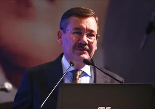 Melih Gökçek’ten A Haber'de Mansur Yavaş’a sert tepki: Büyükşehir’e küçük geliyor!