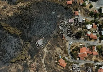 Başkan Erdoğan'dan İzmir'deki orman yangınında evleri zarar görenlere seslendi: Yeni evlerine bir an önce kavuşturacağız