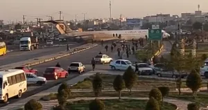 İran’da yolcu uçağı acil iniş yaptı