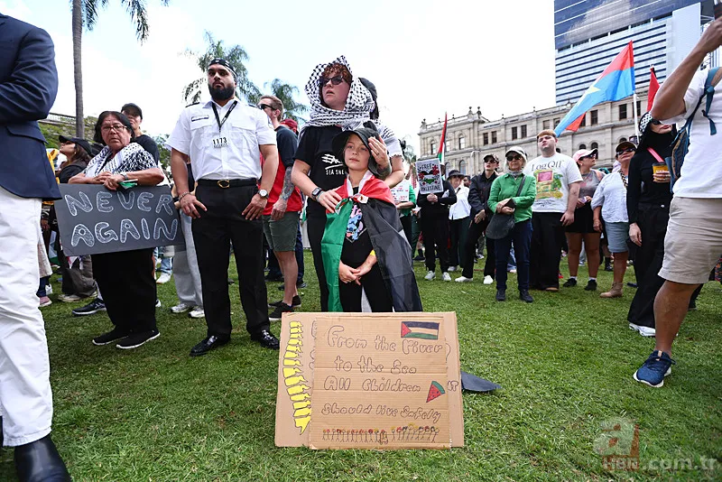 Avustralya'da 10 binler Gazze için ayaklandı! 10