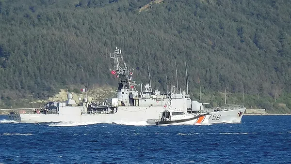Fransız gemisine Türk sahil güvenlik eşlik etti - 4