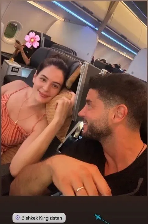 ask-tam-gaz-berk-oktay-ile-yildiz-cagri-atiksoydan-romantik-kare-1757056423000.jpeg Kaynak: Instagram