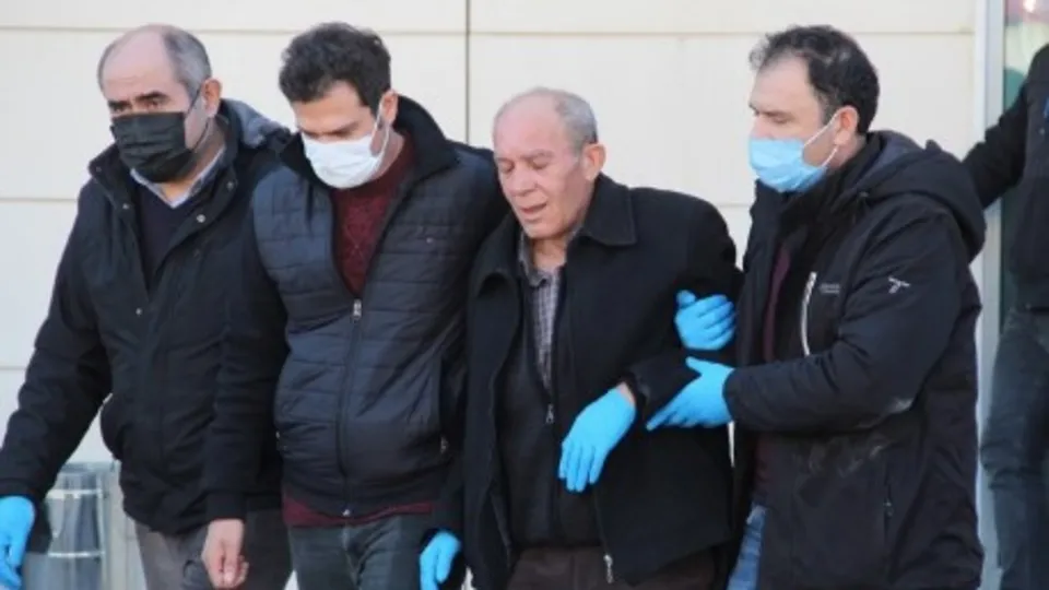 Antalya’da eşini trafik kazasında kaybeden adam kahroldu! Haykırışları yürek sızlattı