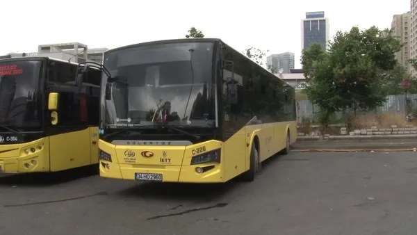 CHP’li İBB’nin her otobüse 600 bin TL borcu var! Özel Halk Otobüsü esnafından sert tepki: Tekeri döndüremez hale geldik