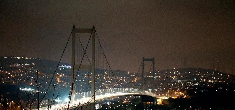 İstanbul'dan 'Dünya Saati' hareketine destek