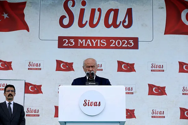 mhp-lideri-devlet-bahceli-sivasta-aciklamalarda-bulundu-milletle-alay-etme-noktali-siyaset-olmaz-1684857512362.jpg