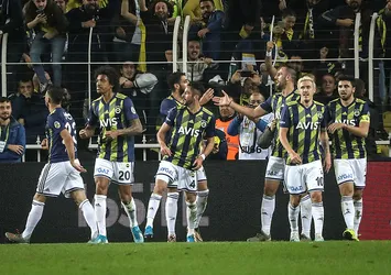 Fenerbahçe Beşiktaş derbisini 3-1 kazandı