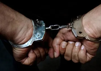 İzmir'de FETÖ operasyonu: 9 zanlı yakalandı
