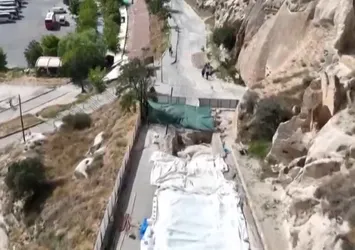 Yolun altından çıkan hayrete düşürdü