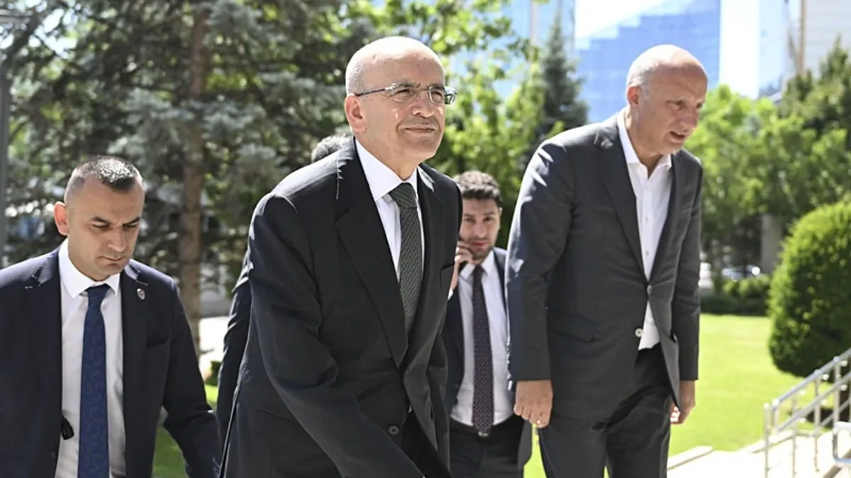 Hazine ve Maliye Bakanı Mehmet Şimşek: Risk primi yüzde 40'ın altına indi