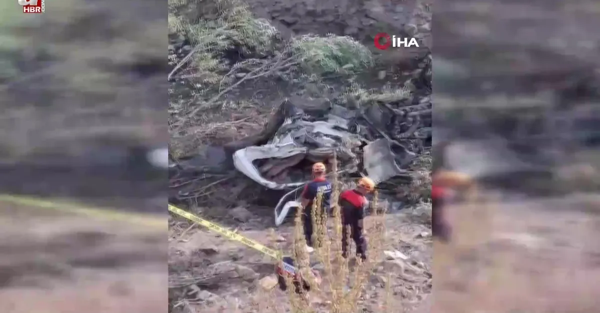 Kamyon şarampole uçtu: Sürücü ağır yaralı