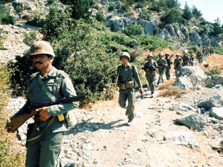 Kıbrıs Barış Harekatı kahramanları 45 yıl sonra aynı yerde