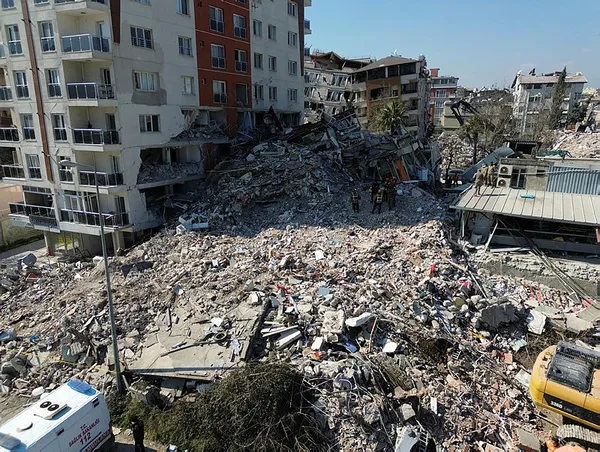 Ece Erken: Her şeyi bırakıp uzaklaşmak istiyorum