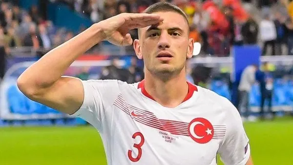 melih-demiralin-sevgilisi-ortaya-cikti-sir-gibi-sakliyordu-1643003114936.jpeg Merih Demiral'ın sevgilisi ortaya çıktı! Sır gibi saklıyordu... - 1