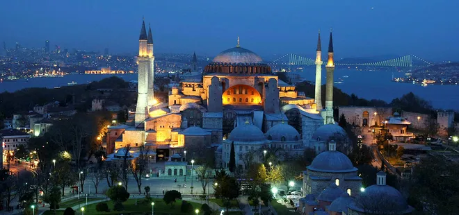 Yunanistan’da Ayasofya Camii üzüntüsü: Bizans İmparatorluğu ikinci kez çöktü